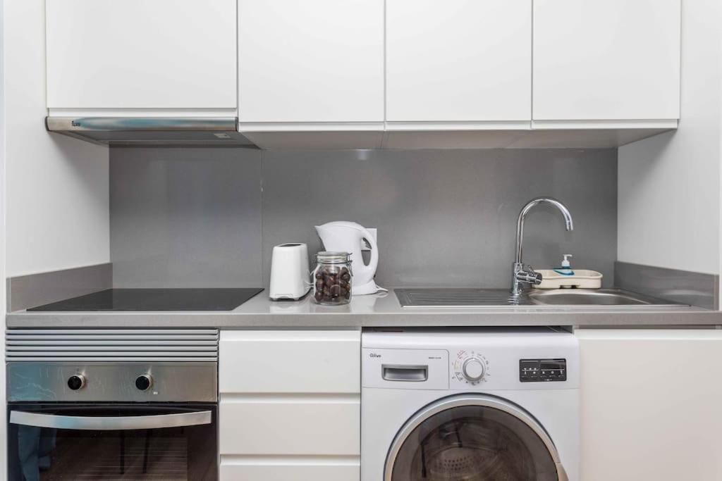 Brandnew Designer'S 2-Bed Apartment Lisbon 1011D Luaran gambar